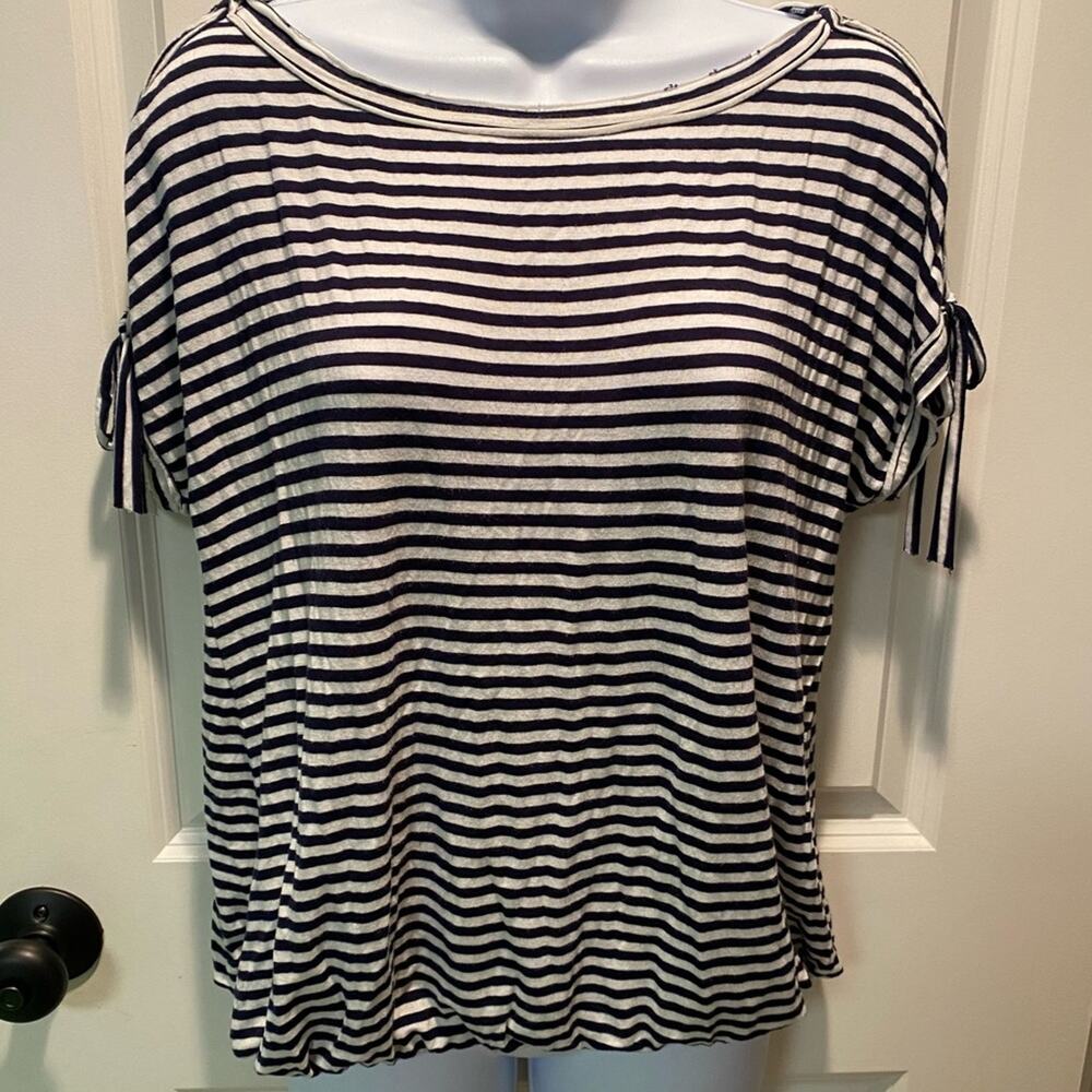 MAX STUDIO NAVY & OFF WHITE STRIPPED Short Sleeve Round Neck Shirt SIZE SMALL